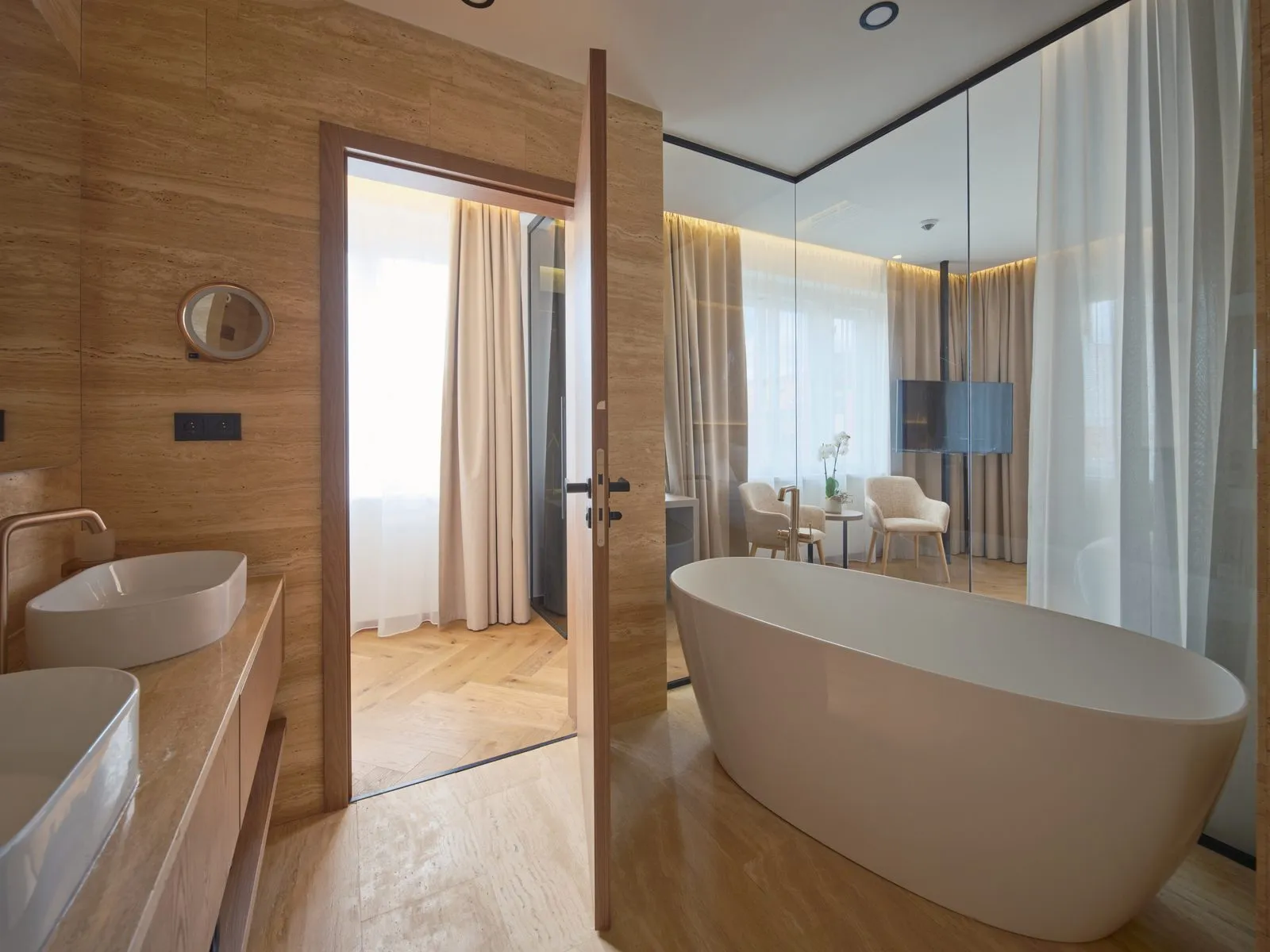 Bathroom with freestanding bathtub – The Benedict Boutique Hotel