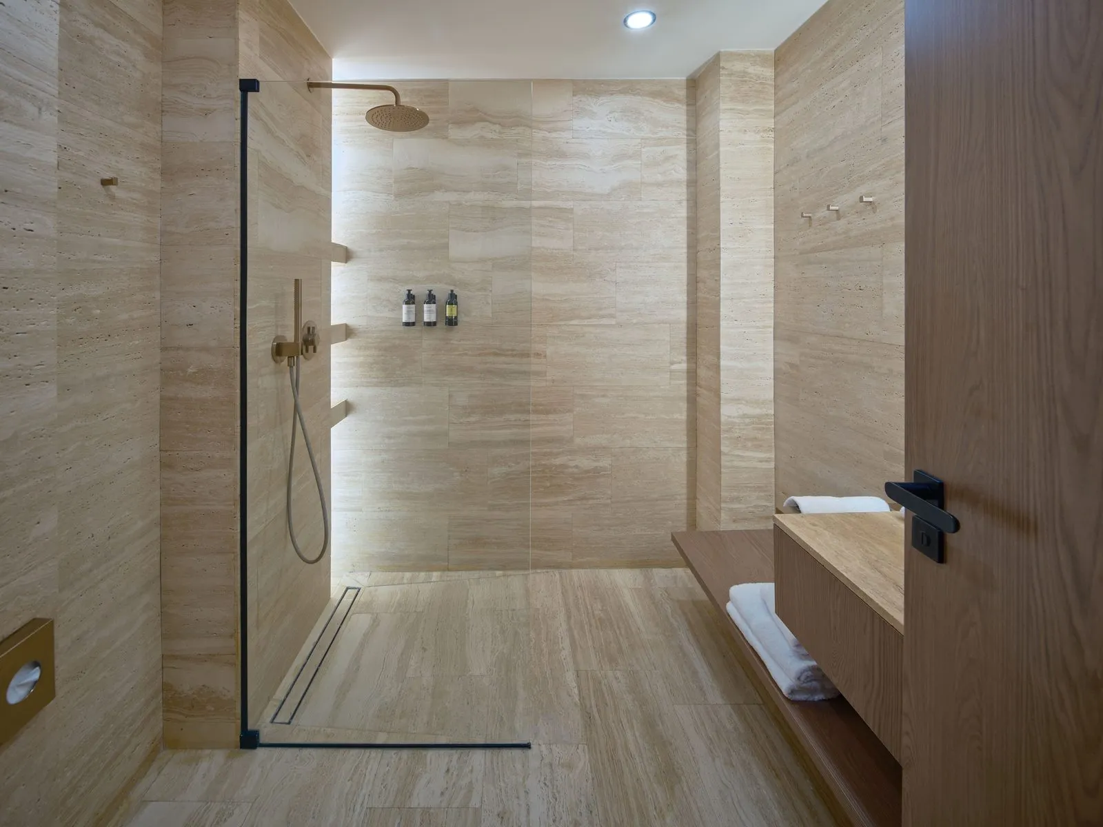 Bathroom with walk-in shower – The Benedict Boutique Hotel